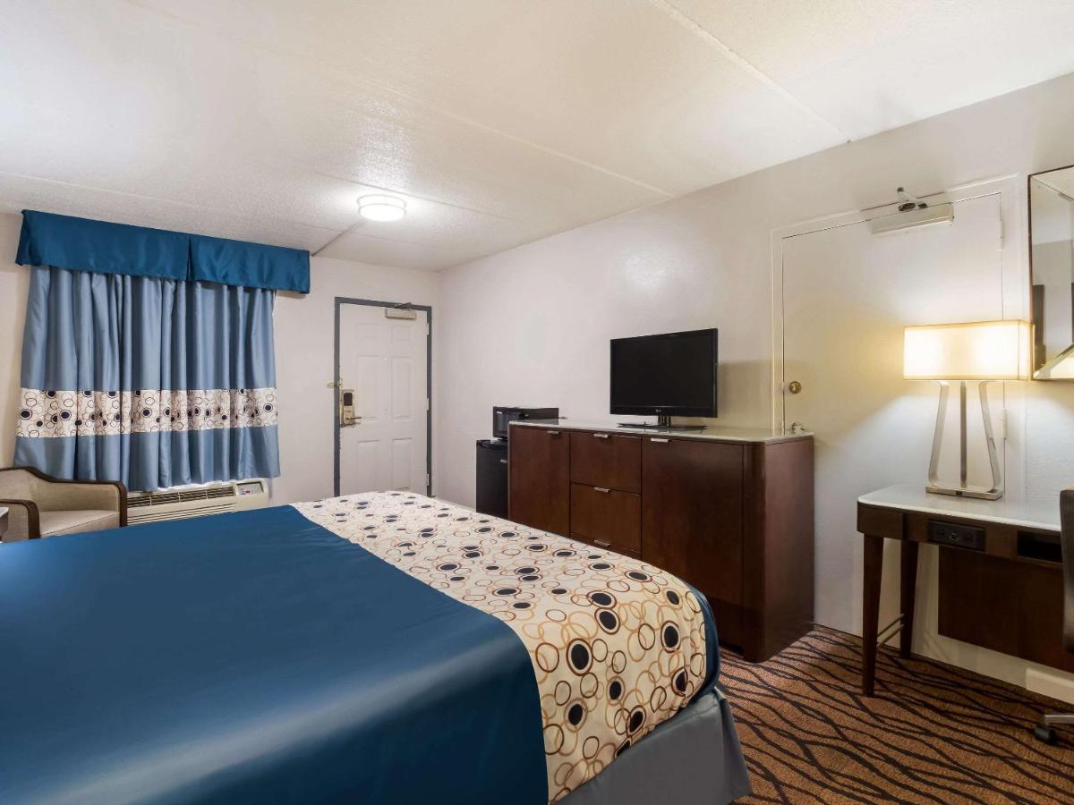 Rodeway Inn Greenwood Luaran gambar