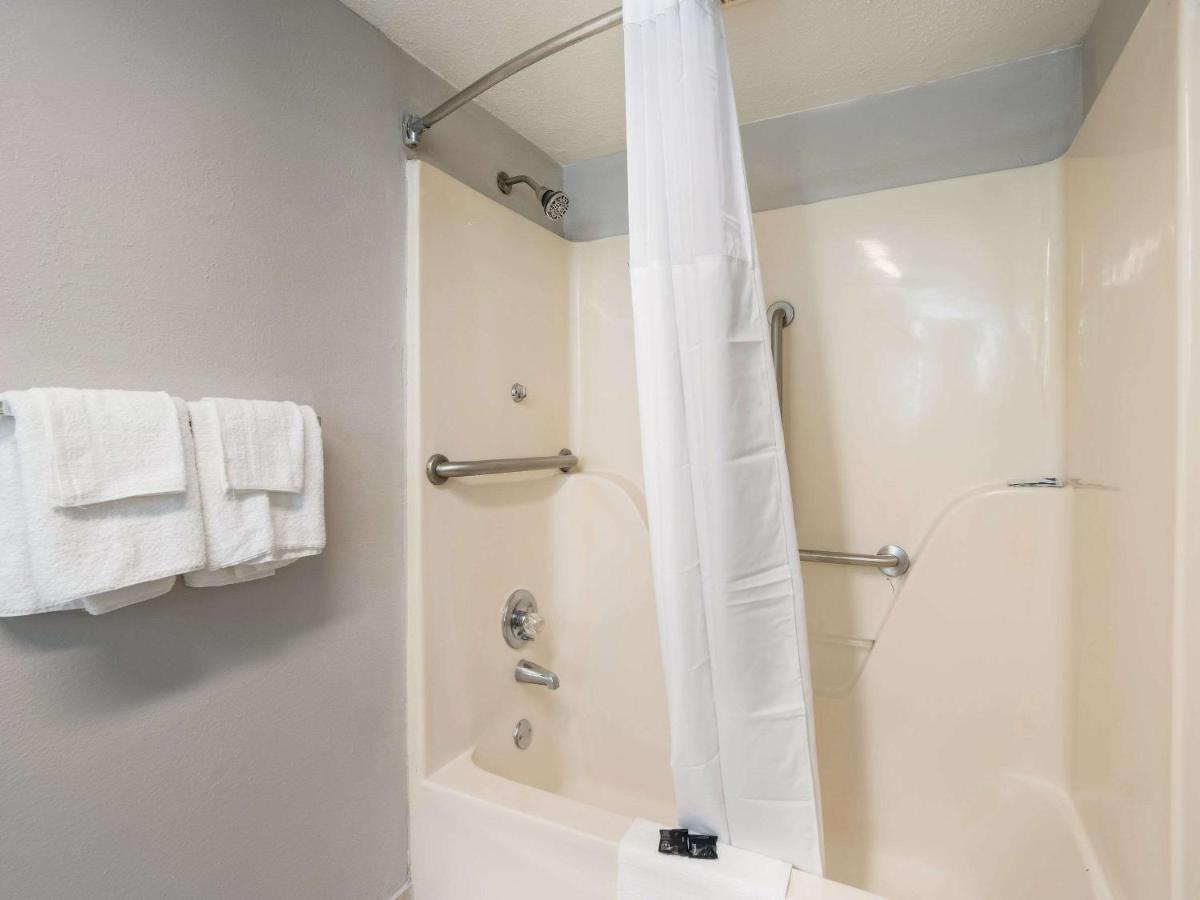 Rodeway Inn Greenwood Luaran gambar